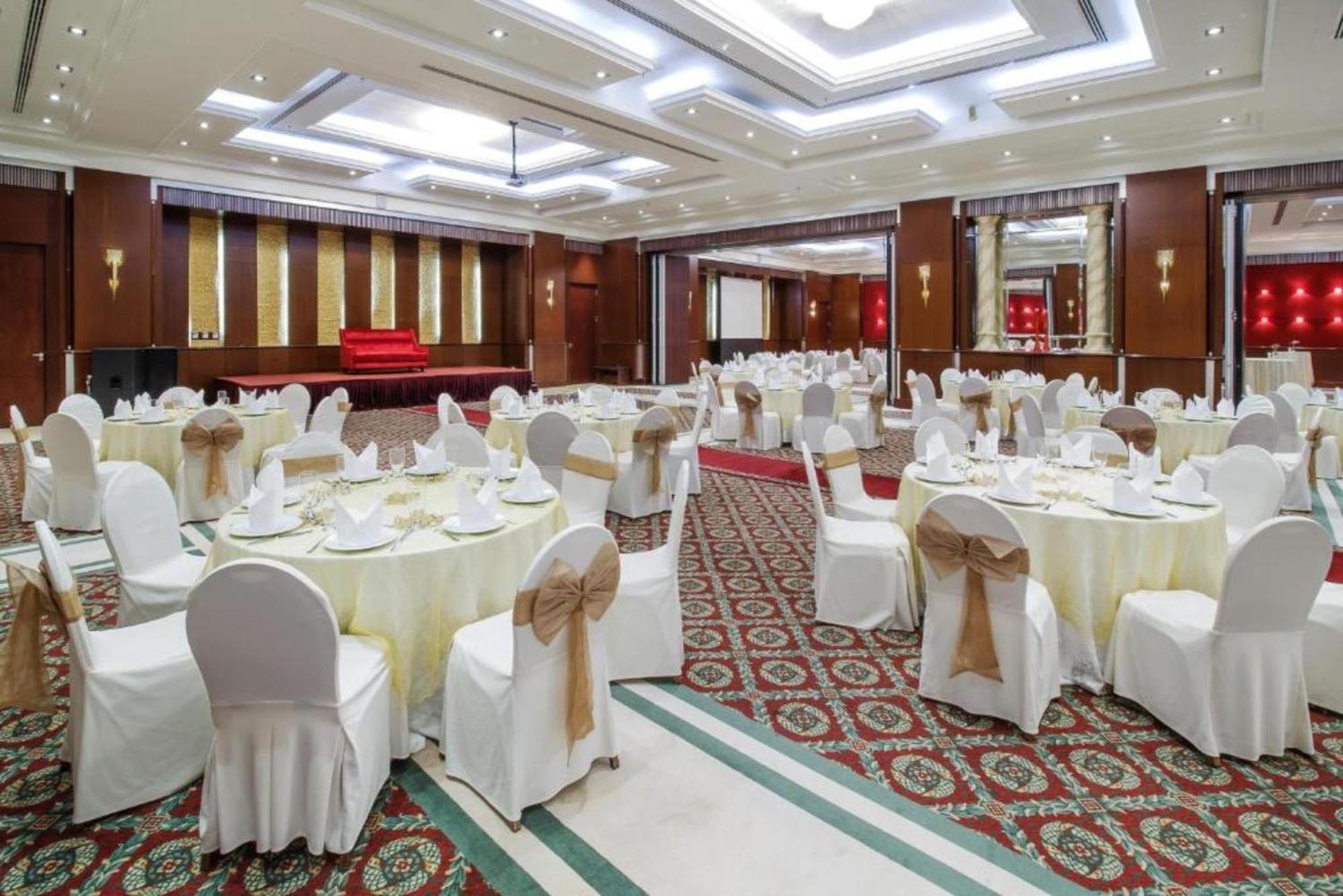 Dancenter Luxe Corniche Hotel Formerly Concorde Hotel Эль-Фуджайра Экстерьер фото