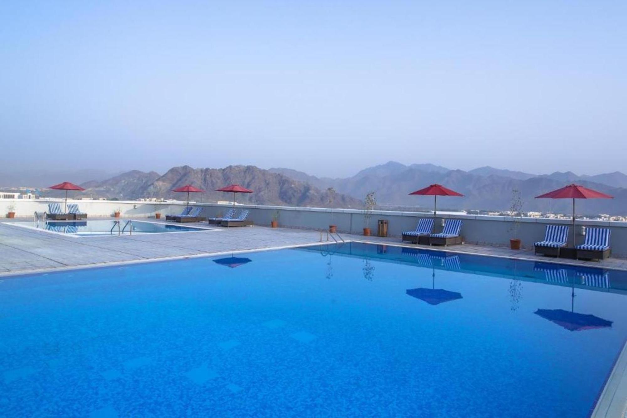 Dancenter Luxe Corniche Hotel Formerly Concorde Hotel Эль-Фуджайра Экстерьер фото