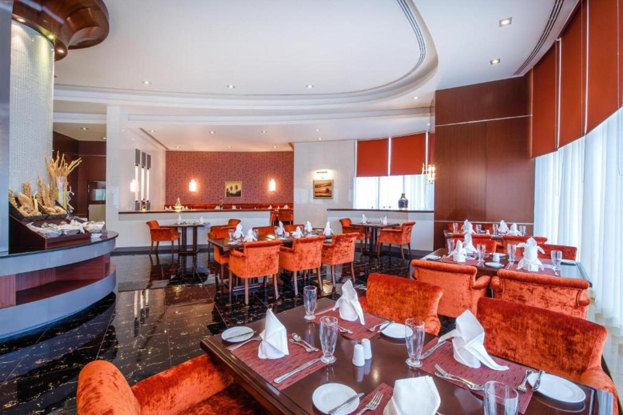 Dancenter Luxe Corniche Hotel Formerly Concorde Hotel Эль-Фуджайра Экстерьер фото