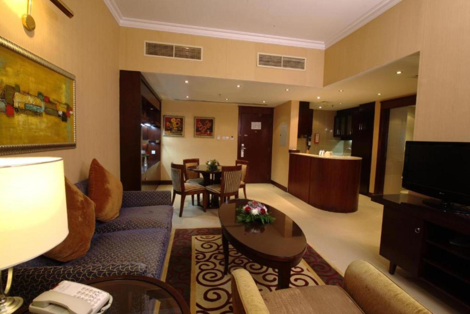 Dancenter Luxe Corniche Hotel Formerly Concorde Hotel Эль-Фуджайра Экстерьер фото