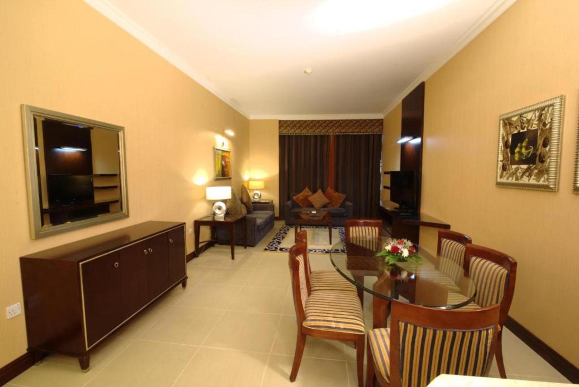 Dancenter Luxe Corniche Hotel Formerly Concorde Hotel Эль-Фуджайра Экстерьер фото