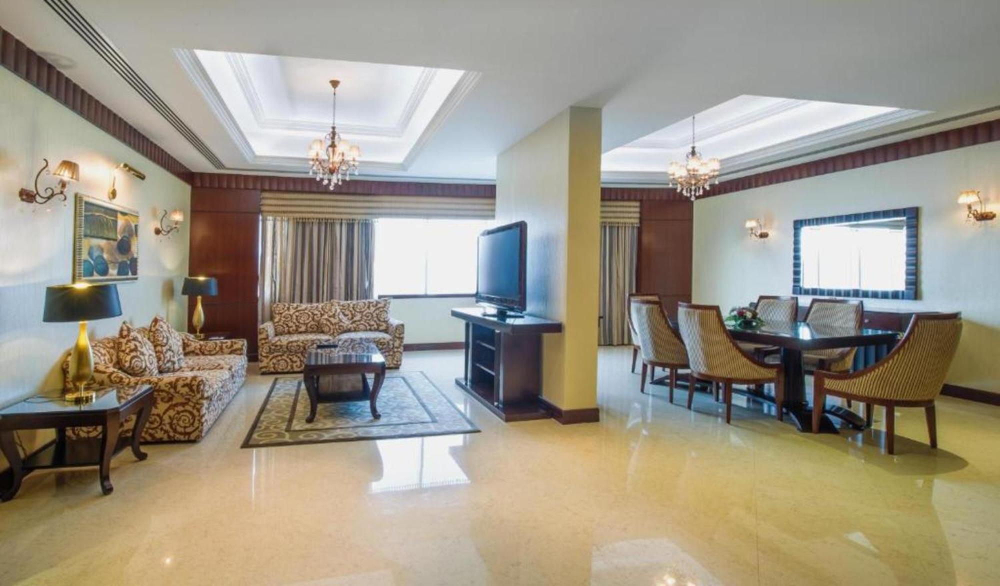 Dancenter Luxe Corniche Hotel Formerly Concorde Hotel Эль-Фуджайра Экстерьер фото