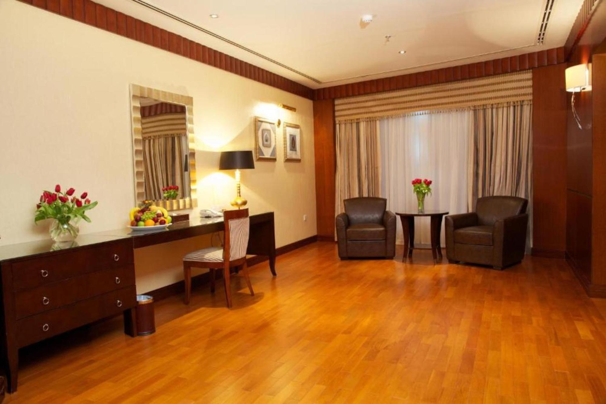 Dancenter Luxe Corniche Hotel Formerly Concorde Hotel Эль-Фуджайра Экстерьер фото