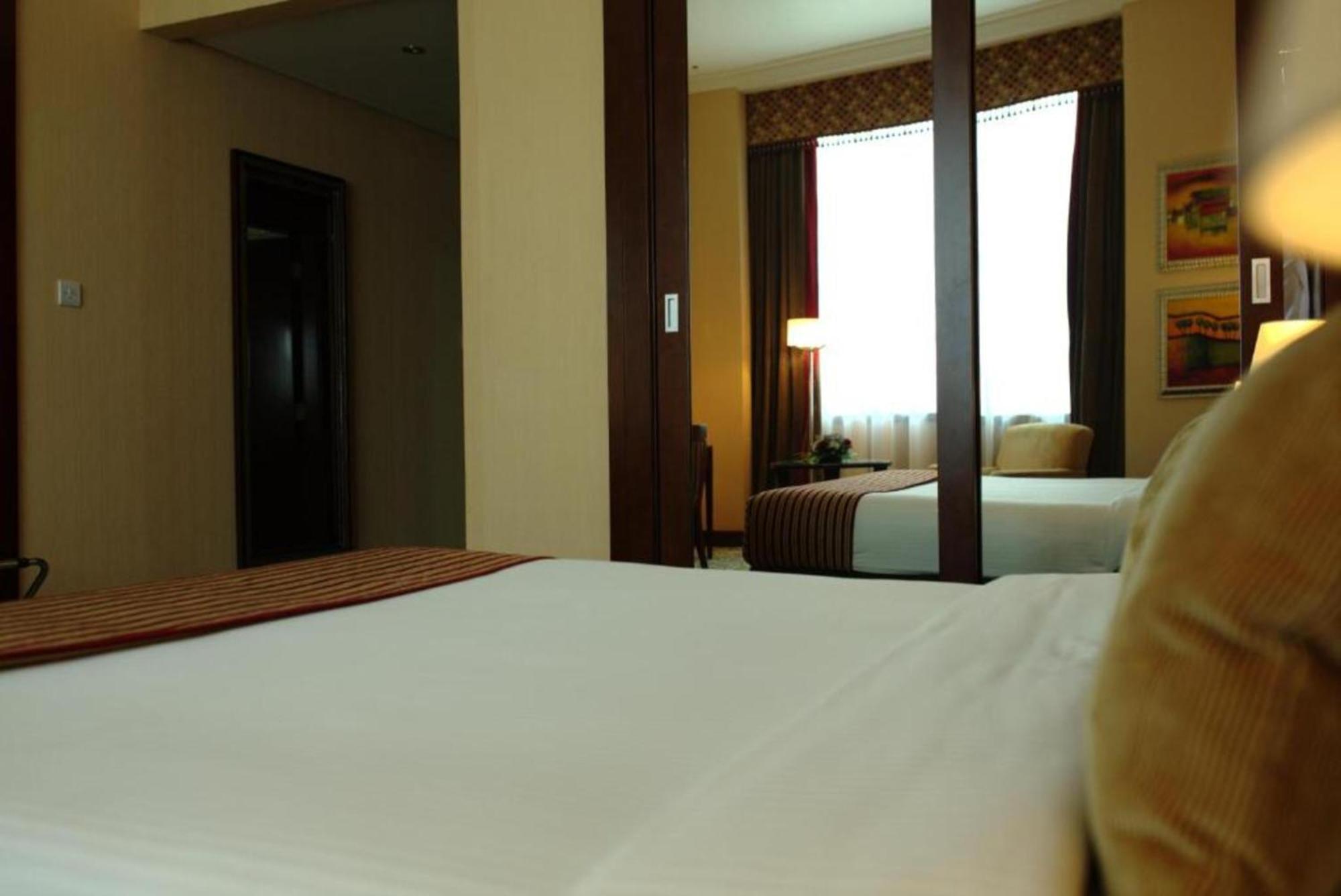 Dancenter Luxe Corniche Hotel Formerly Concorde Hotel Эль-Фуджайра Экстерьер фото