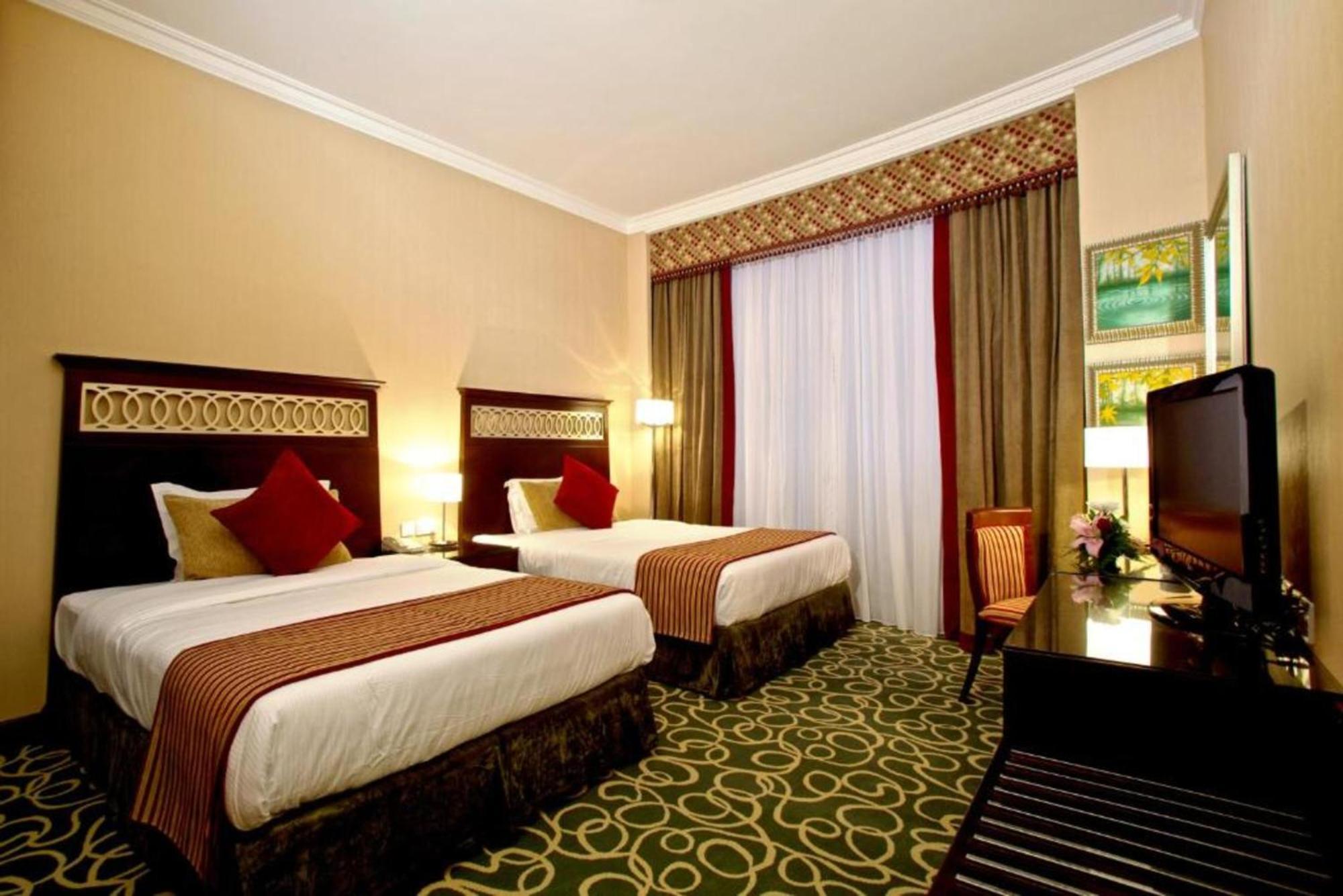 Dancenter Luxe Corniche Hotel Formerly Concorde Hotel Эль-Фуджайра Экстерьер фото